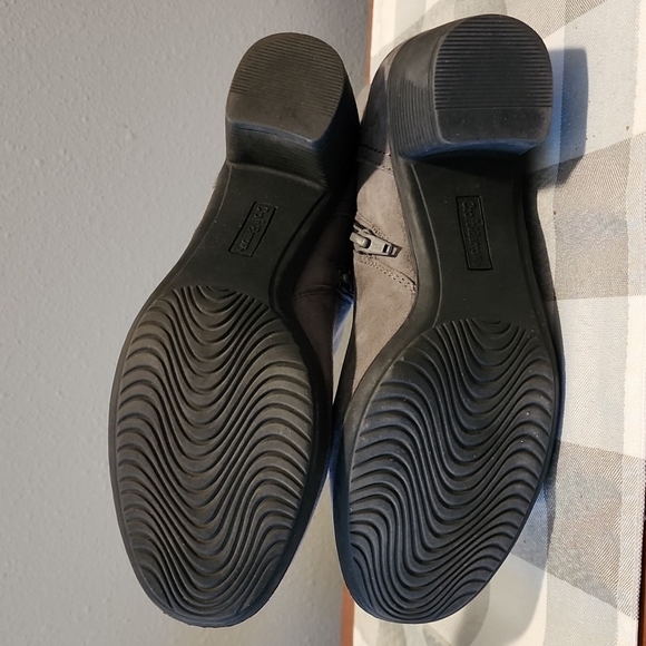 Booties - Picture 4 of 5